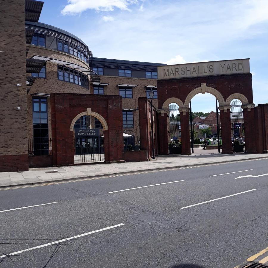 83 Church Street Gainsborough Bagian luar foto